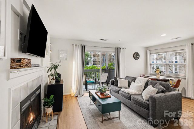 525 N Graham Street 2F, Charlotte, NC 28202