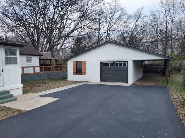 308 Two Mile Pike, Goodlettsville, TN 37072