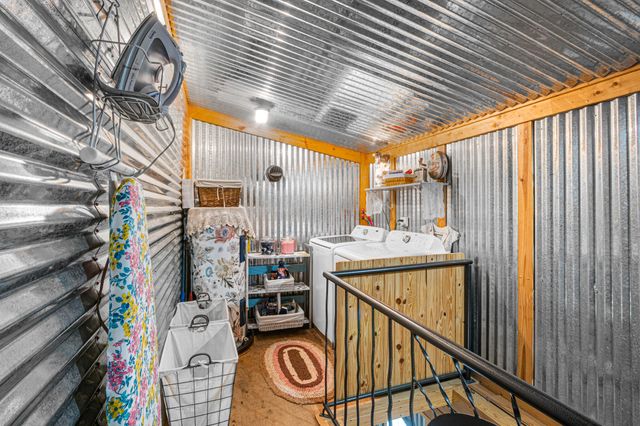 5263 Coy Burgess Loop Loop, Defuniak Springs, FL 32435