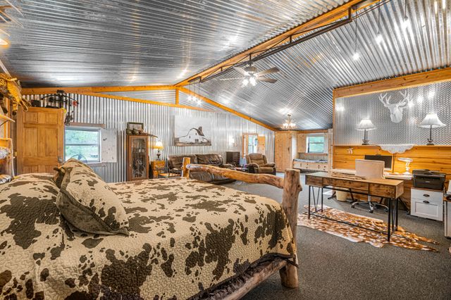 5263 Coy Burgess Loop Loop, Defuniak Springs, FL 32435