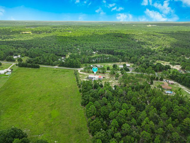 5263 Coy Burgess Loop Loop, Defuniak Springs, FL 32435