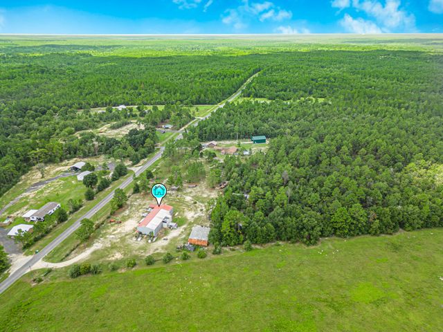 5263 Coy Burgess Loop Loop, Defuniak Springs, FL 32435