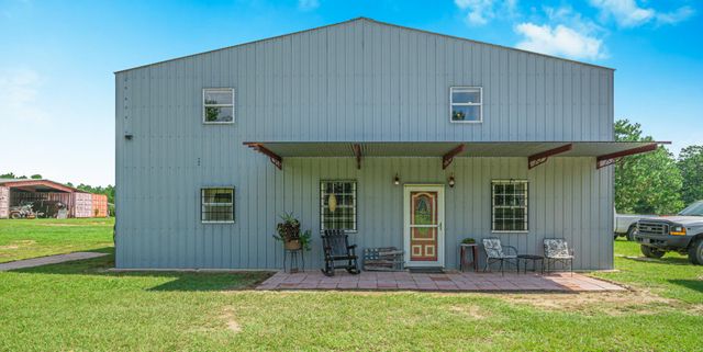 5263 Coy Burgess Loop Loop, Defuniak Springs, FL 32435