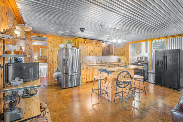 5263 Coy Burgess Loop Loop, Defuniak Springs, FL 32435