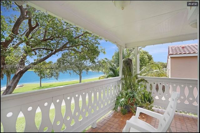 10521 Mahogany Key Cir 207, Miami, FL 33196