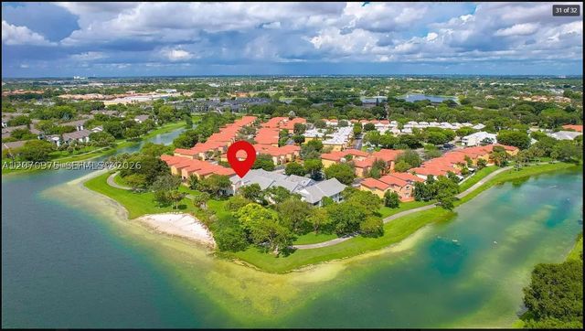 10521 Mahogany Key Cir 207, Miami, FL 33196