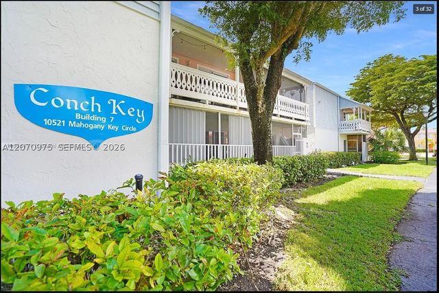 10521 Mahogany Key Cir 207, Miami, FL 33196