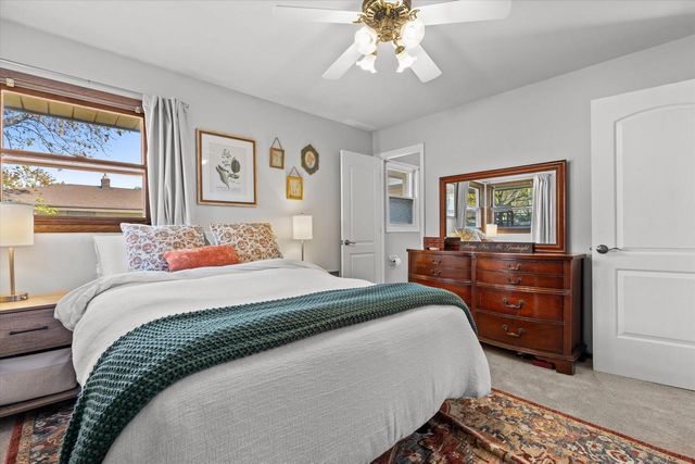 15450 W Elmont LANE, New Berlin, WI 53151