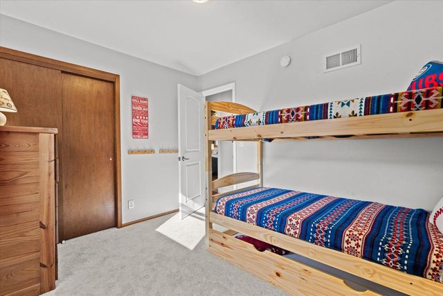 15450 W Elmont LANE, New Berlin, WI 53151