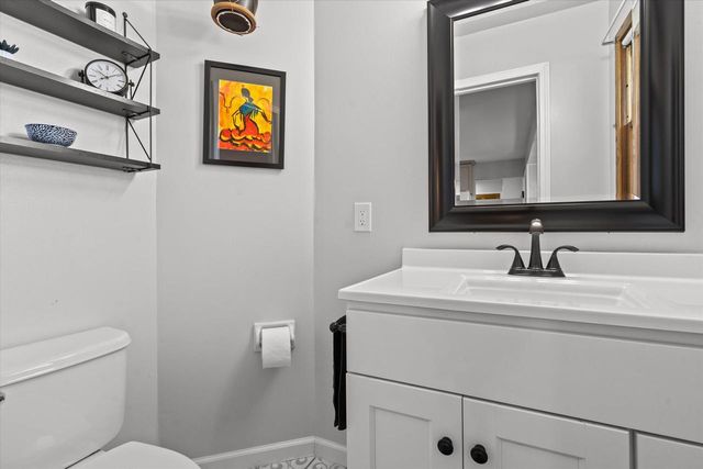 15450 W Elmont LANE, New Berlin, WI 53151