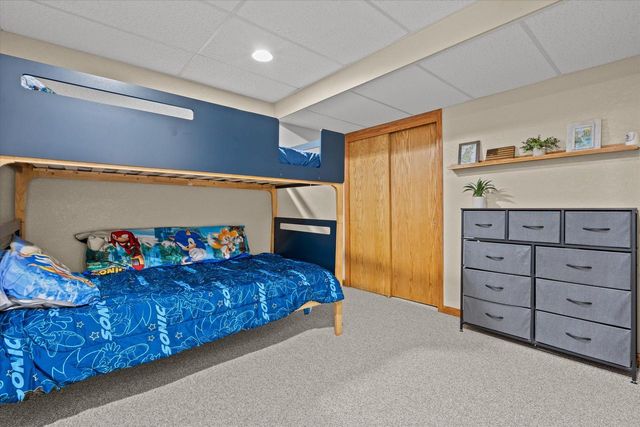 15450 W Elmont LANE, New Berlin, WI 53151