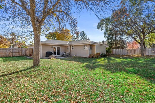 15450 W Elmont LANE, New Berlin, WI 53151