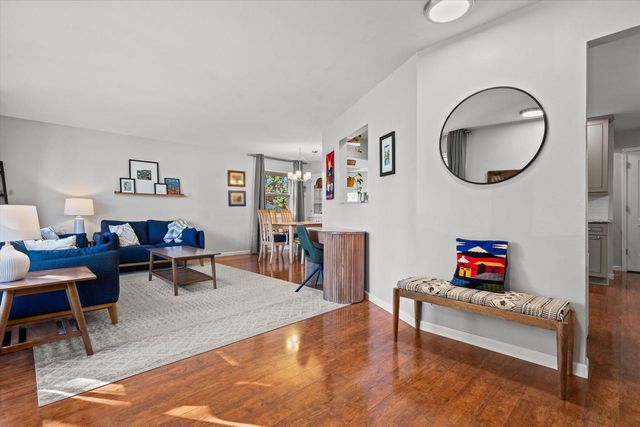 15450 W Elmont LANE, New Berlin, WI 53151