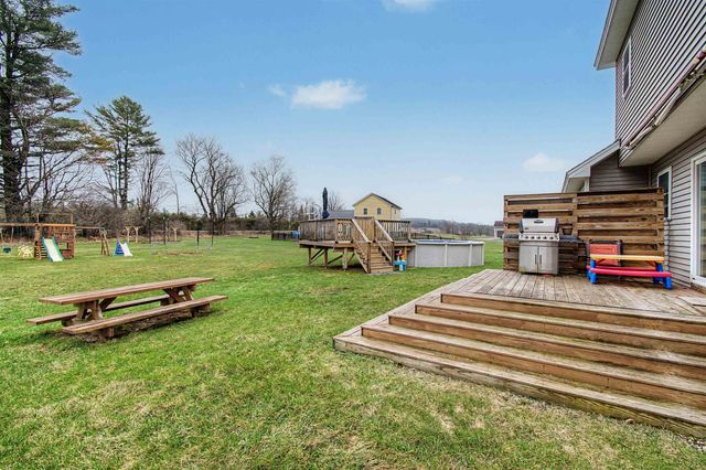 21 Pheasant Run Road, Fairfax, VT 05454