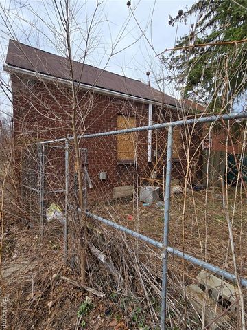 19182 Hickory Street, Detroit, MI 48205