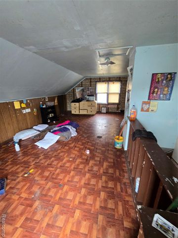19182 Hickory Street, Detroit, MI 48205