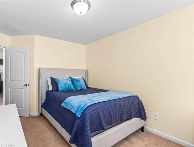 3985 Village Park Court, Winston-salem, NC 27127