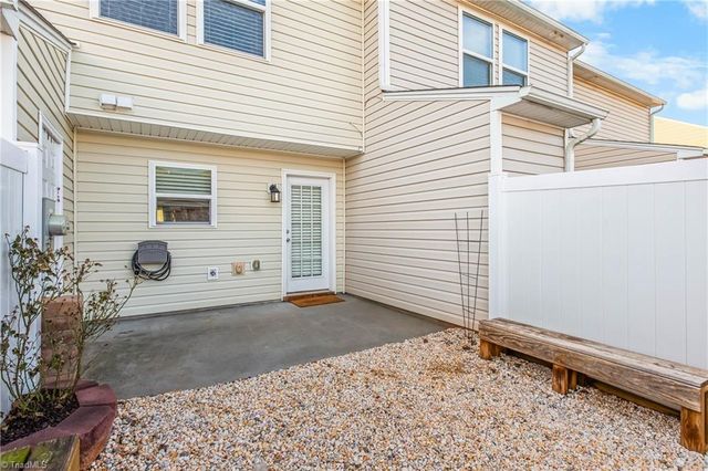 3985 Village Park Court, Winston-salem, NC 27127