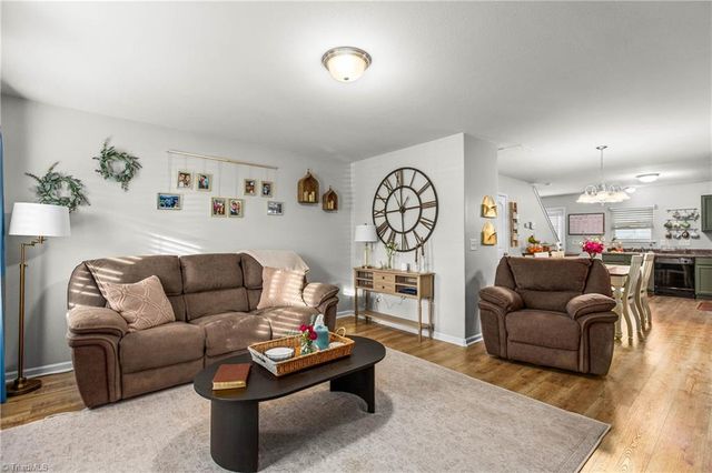 3985 Village Park Court, Winston-salem, NC 27127