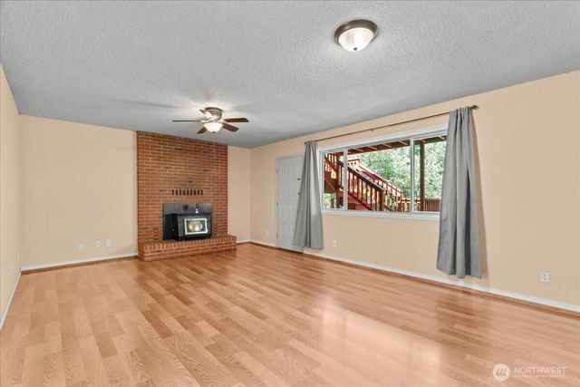 102 Green Hill Drive, Longview, WA 98632