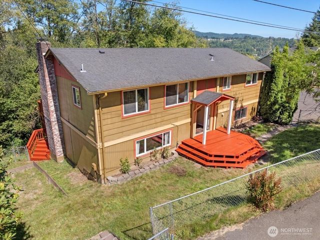 102 Green Hill Drive, Longview, WA 98632