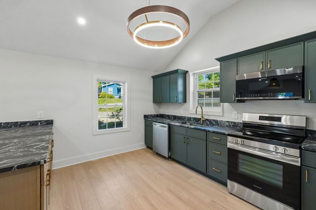 1010 43rd Ave, N, Nashville, TN 37209