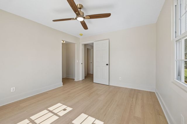 1010 43rd Ave, N, Nashville, TN 37209