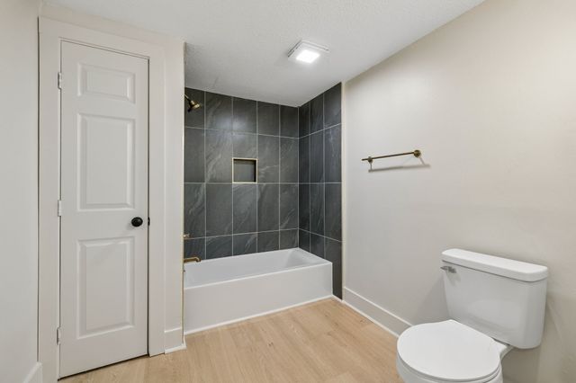 1010 43rd Ave, N, Nashville, TN 37209