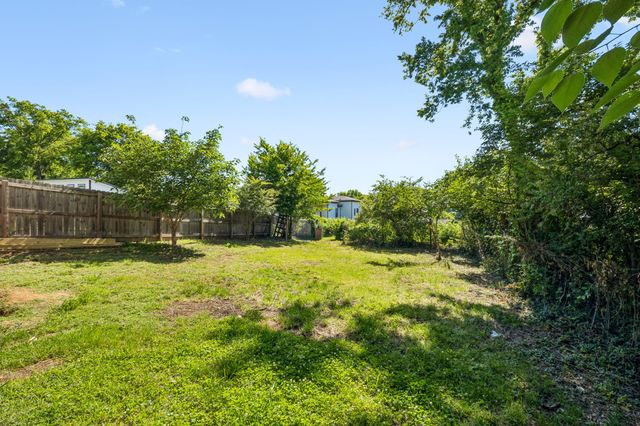 1010 43rd Ave, N, Nashville, TN 37209