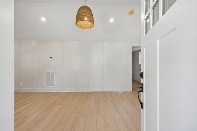 1010 43rd Ave, N, Nashville, TN 37209