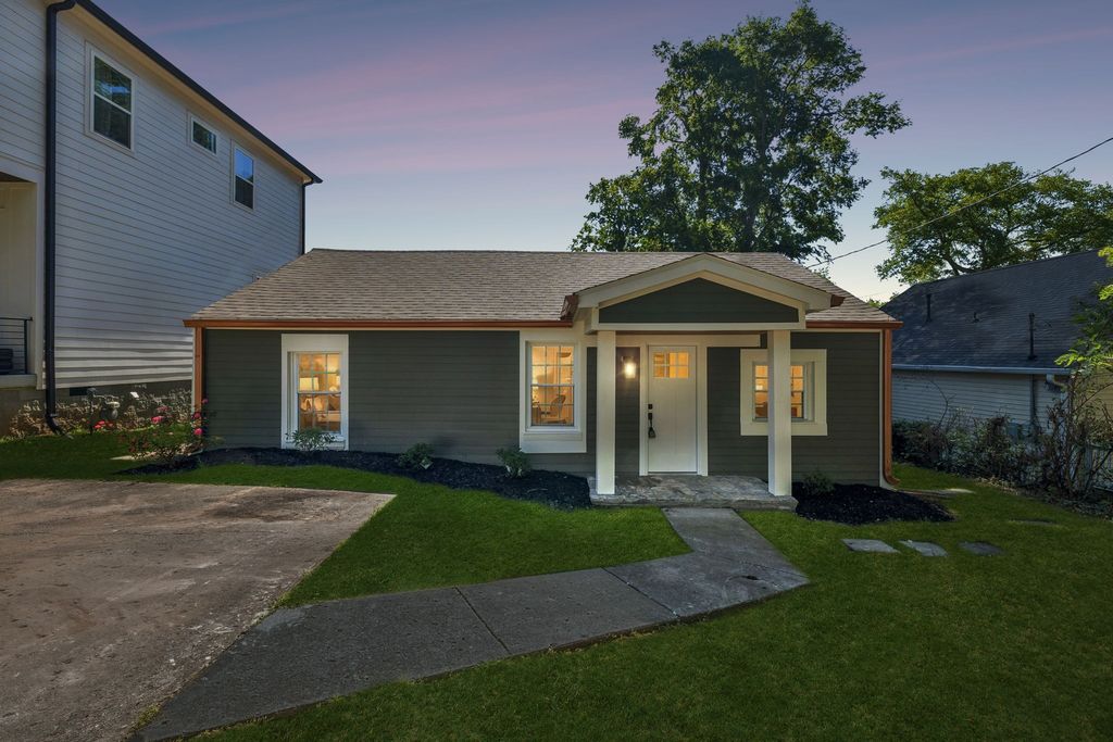 1010 43rd Ave, N, Nashville, TN 37209