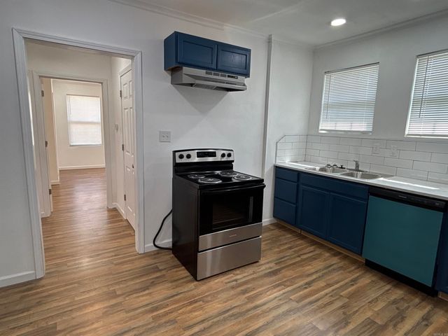 2210 S Pine Street, Little Rock, AR 72204
