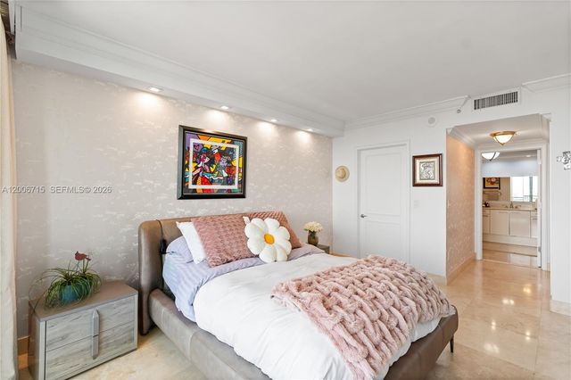 3350 SW 27 AV 1706, Coconut Grove, FL 33133