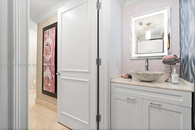 3350 SW 27 AV 1706, Coconut Grove, FL 33133