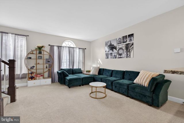 806 MAURY AVE, Oxon Hill, MD 20745