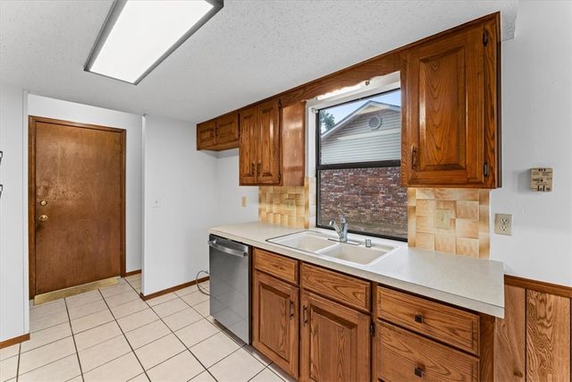 1103 N Dove Drive, Rogers, AR 72756