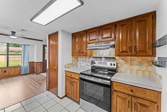 1103 N Dove Drive, Rogers, AR 72756