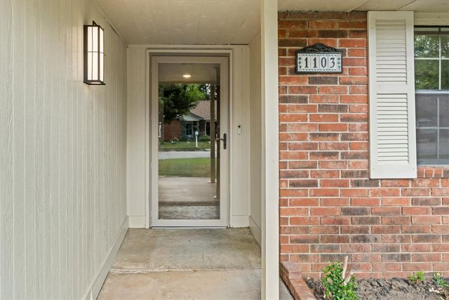 1103 N Dove Drive, Rogers, AR 72756