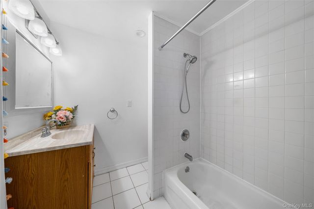 11 Locust Avenue, Coram, NY 11727