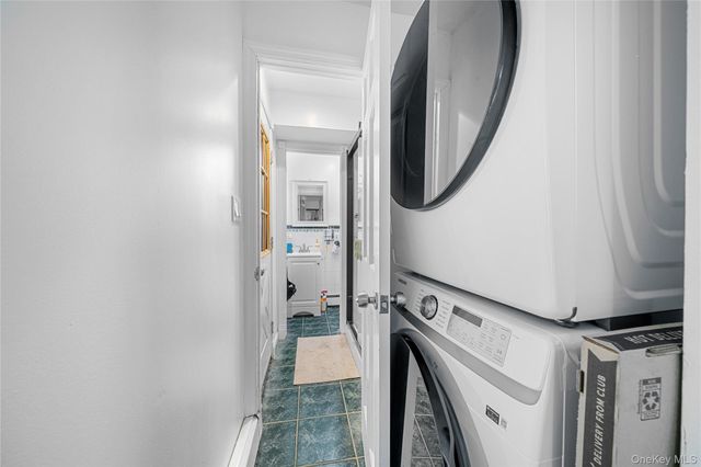 11 Locust Avenue, Coram, NY 11727