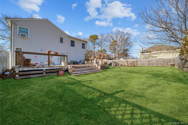 11 Locust Avenue, Coram, NY 11727