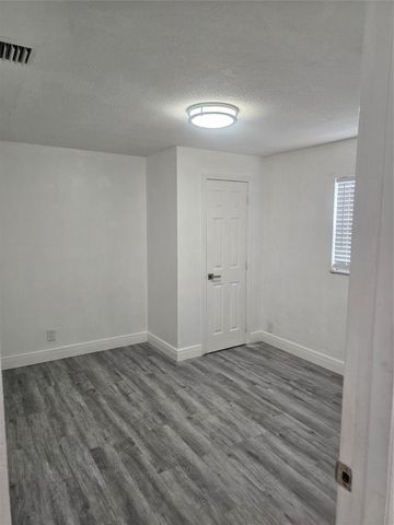 1910 NE 1st Terrace, Pompano Beach, FL 33060