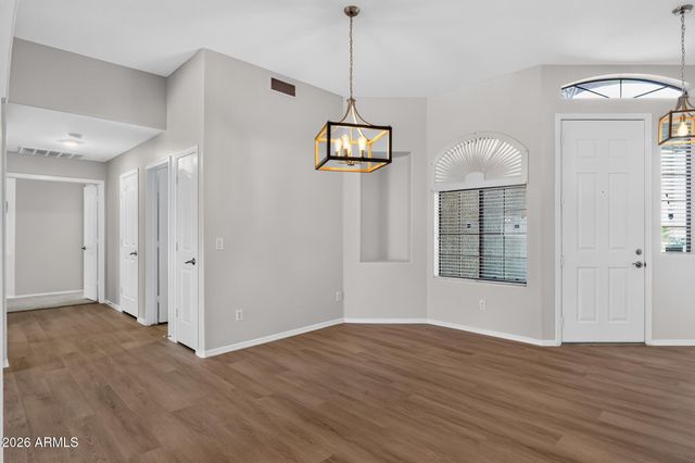 9001 S 7TH Drive, Phoenix, AZ 85041