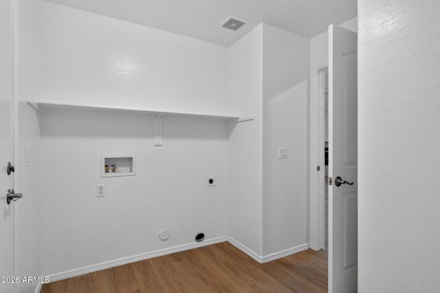 9001 S 7TH Drive, Phoenix, AZ 85041