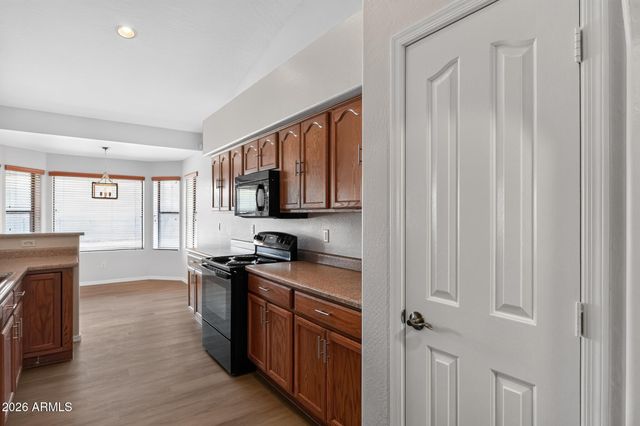 9001 S 7TH Drive, Phoenix, AZ 85041