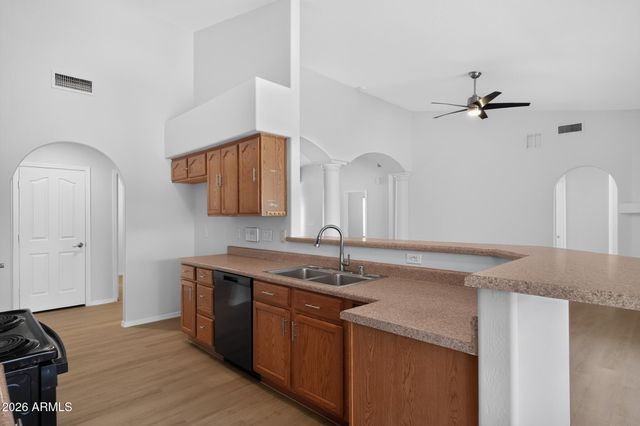 9001 S 7TH Drive, Phoenix, AZ 85041