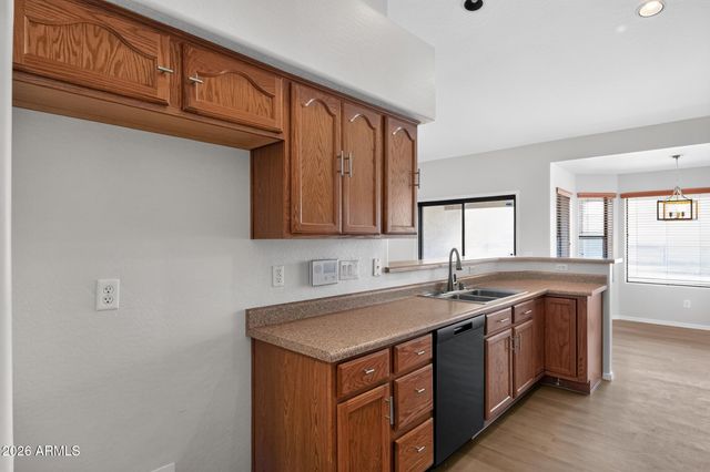 9001 S 7TH Drive, Phoenix, AZ 85041