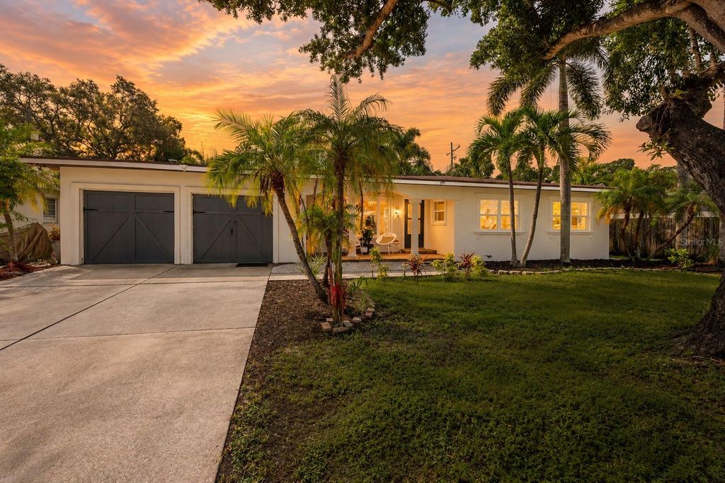 Image 1 of property listing at 3138 W EUCLID AVENUE, Tampa, FL 33629