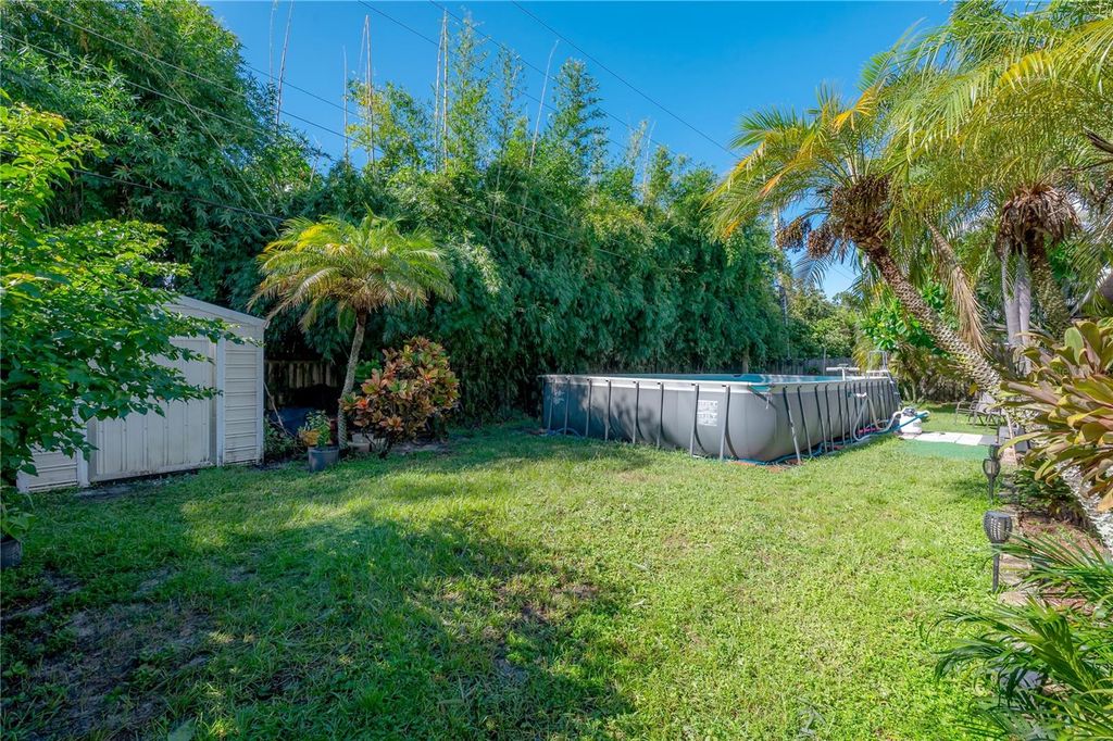 Image 26 of property listing at 3138 W EUCLID AVENUE, Tampa, FL 33629