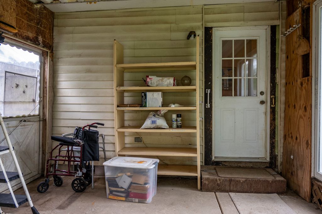 Image 20 of property listing at 1412 Holly Street, Centralia, IL 62801
